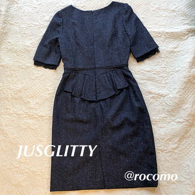 JUSGLITTY(ジャスグリッティー)の美品  ジャスグリッティー  バックペプラムフリルの袖レースウールワンピース レディースのワンピース(ひざ丈ワンピース)の商品写真