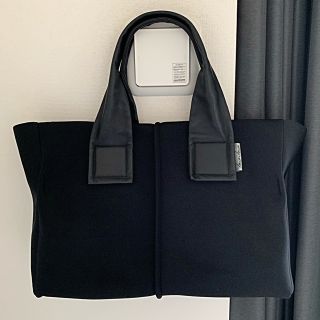 「【kawa-kawa(カワカワ)】(wet)330 トートバッグL」に近い商品