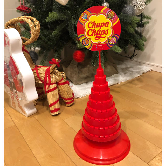 チュッパチャプスタワー 135本 飴なし 食品/飲料/酒の食品(菓子/デザート)の商品写真