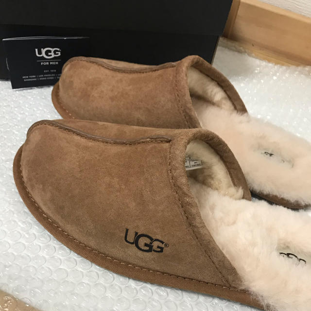 UGG(アグ)の特定お客様専用　新品未使用  UGG スリッパー for men インテリア/住まい/日用品のインテリア小物(スリッパ/ルームシューズ)の商品写真