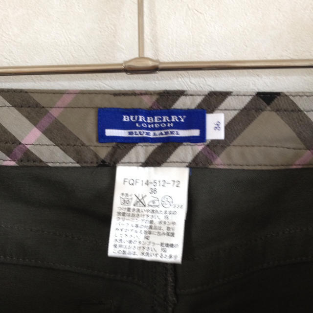 BURBERRY(バーバリー)のブルーレーベル、七分丈パンツ レディースのパンツ(カジュアルパンツ)の商品写真