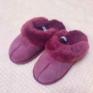 アグ(UGG)の【値下げ】D&K UGG ルームスリッパ Mサイズ(スリッパ/ルームシューズ)