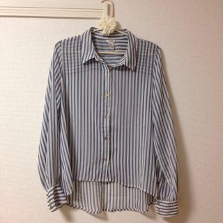 フォーエバートゥエンティーワン(FOREVER 21)のFOREVER21 シャツ(シャツ/ブラウス(長袖/七分))