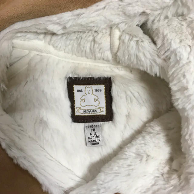 babyGAP(ベビーギャップ)のbaby Gap ムートンカバーオール 70㎝ キッズ/ベビー/マタニティのベビー服(~85cm)(カバーオール)の商品写真