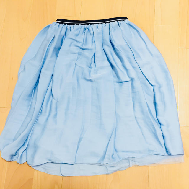 ふんわり リバーシブル スカート レディースのスカート(ひざ丈スカート)の商品写真