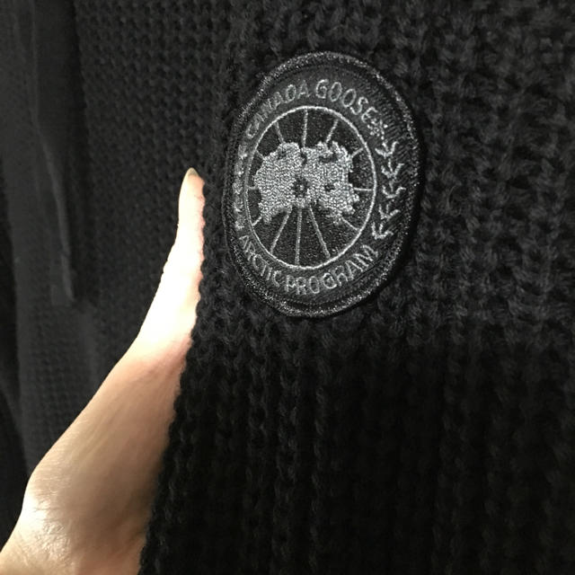 CANADA GOOSE(カナダグース)の【美品】カナダグース  ニットパーカー レディースのトップス(ニット/セーター)の商品写真