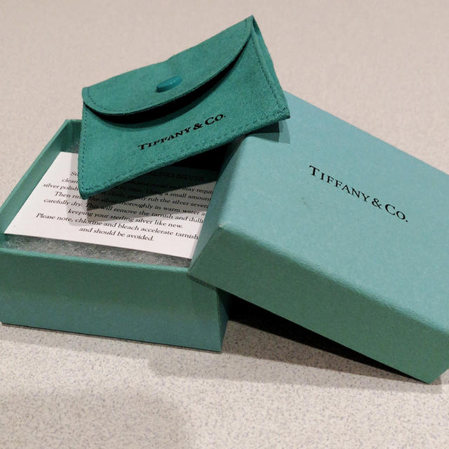 Tiffany & Co.(ティファニー)の【正規品】ティファニー  リング/シルバー925リング 箱付き レディースのアクセサリー(リング(指輪))の商品写真