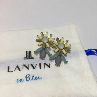 ランバンオンブルー(LANVIN en Bleu)のGW2500→2250 LANVIN en blue ランバンオンブルーピアス(ピアス(両耳用))