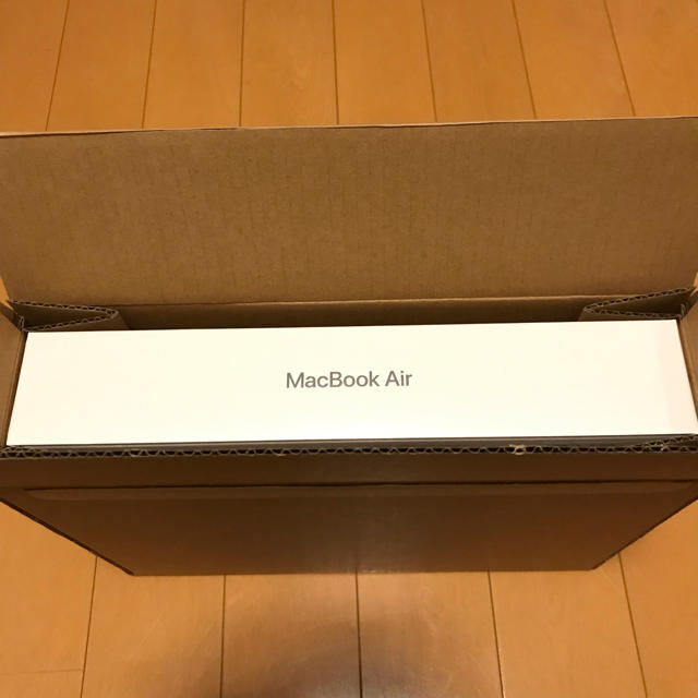 Mac (Apple)(マック)のMacBookAir 2018年11月モデル 256GB スペースグレイ マック スマホ/家電/カメラのPC/タブレット(ノートPC)の商品写真