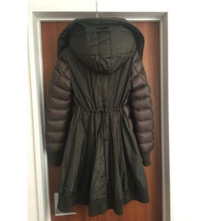 VERY掲載滝沢眞規子着モンクレールロングダウンコート CHAMBLY