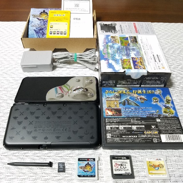 ニンテンドー2DS(ニンテンドー2DS)の❤超美品・送料込❤2DSLLはぐれメタル&ポケモン&妖怪2&モンハン&脳トレ❤️ エンタメ/ホビーのゲームソフト/ゲーム機本体(携帯用ゲーム機本体)の商品写真