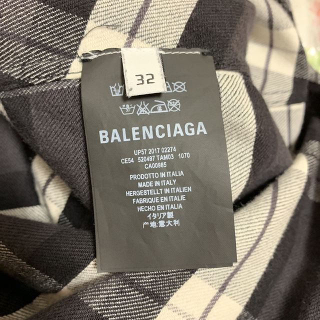 ともちゃん専用BALENCIAGA バレンシアガ スウィングシャツ ロゴ - 3