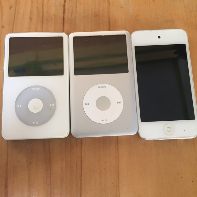 Apple(アップル)のBig.G 様専用 iPod classic  iPod touch スマホ/家電/カメラのオーディオ機器(ポータブルプレーヤー)の商品写真