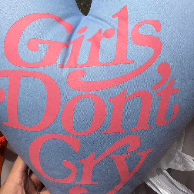 新品 girls don't cry union Tokyo クッション