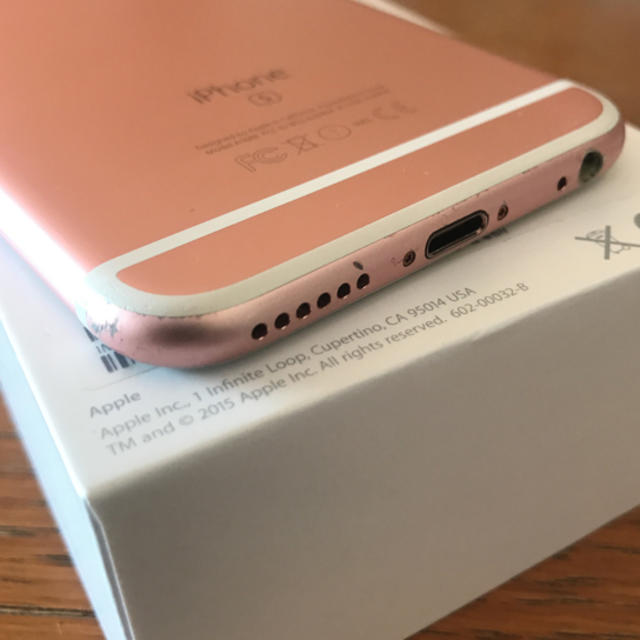 iPhone(アイフォーン)の【バッテリー新品 】 iPhone 6s SIMフリー  64G スマホ/家電/カメラのスマートフォン/携帯電話(スマートフォン本体)の商品写真