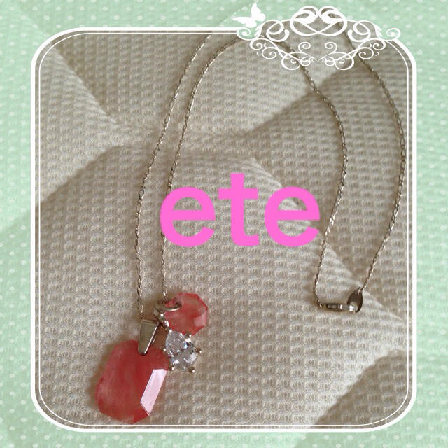 ete✨3トップ シルバーネックレス レディースのアクセサリー(ネックレス)の商品写真