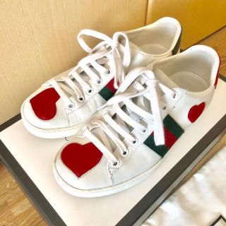 グッチ(Gucci)のGUCCI グッチ スニーカー  ハート(スニーカー)