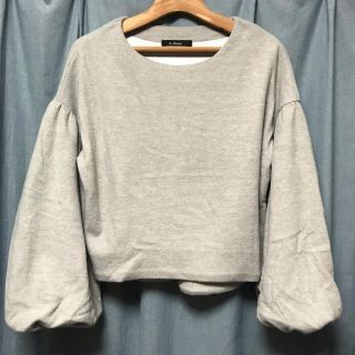 ダブルクローゼット(w closet)の【w closet 】袖パフスリーブ もふもふトップス グレー(ニット/セーター)