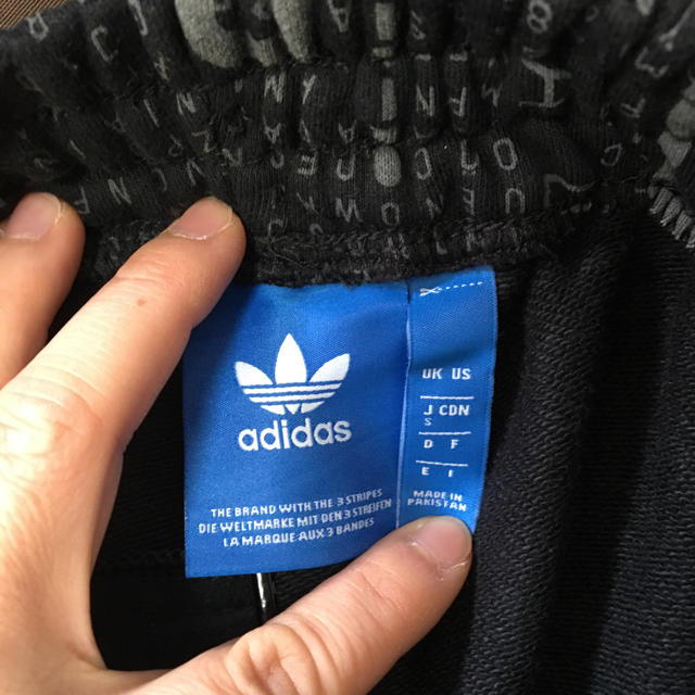 adidas originalsパーカー上下