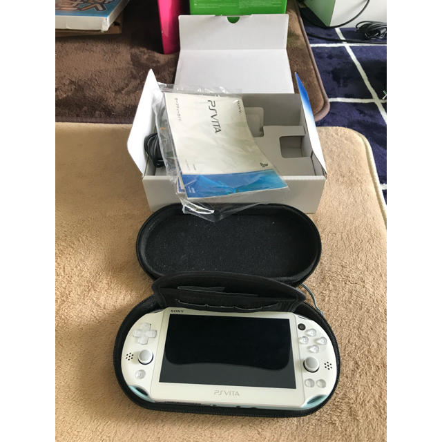 格安出品！！ psvita ソフト各種プラス保護ケース付き 3