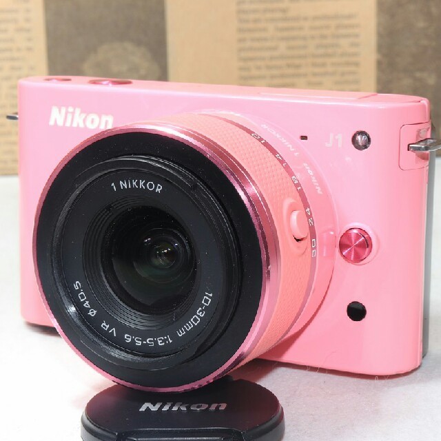 Nikon(ニコン)の❤️希少な限定品  可愛すぎるピンク❤️Nikon J1 レンズキット❤️ スマホ/家電/カメラのカメラ(ミラーレス一眼)の商品写真