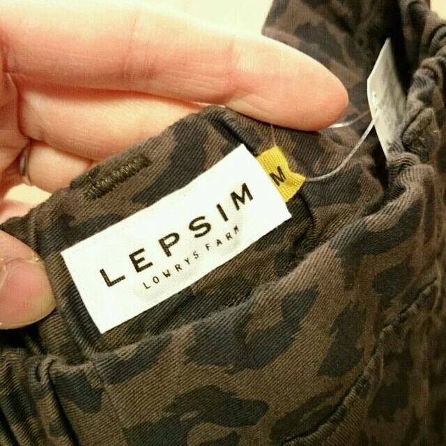 LEPSIM(レプシィム)のLEPSIM☆レオパード柄スカート レディースのスカート(ひざ丈スカート)の商品写真