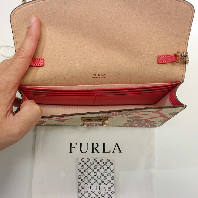 ＊＊新品＊＊FURLA 日本未入荷の一番人気の定番ハンドバッグ！〜LAデザイン