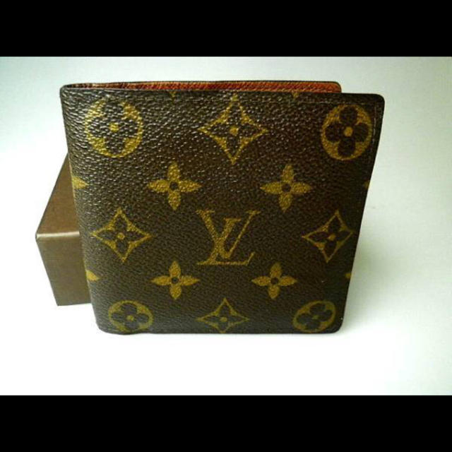 LOUIS VUITTON(ルイヴィトン)の綺麗！ルイヴィトン  ポルトフォイユ マルコ メンズのファッション小物(折り財布)の商品写真