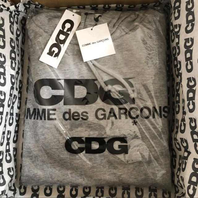 COMME des GARCONS(コムデギャルソン)のCDG Hooded Sweatshirt【XL】 メンズのトップス(パーカー)の商品写真