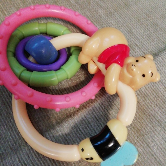 Takara Tomy(タカラトミー)のミニーマウス　ケロッとスイッチ　プーさん歯固め　ケロケロラトル3点セット キッズ/ベビー/マタニティのおもちゃ(がらがら/ラトル)の商品写真