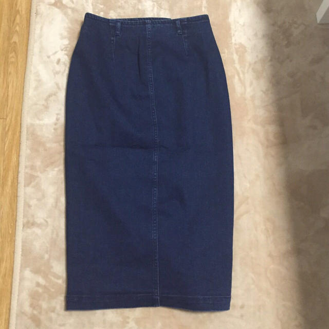 GU(ジーユー)のデニムsk レディースのスカート(ひざ丈スカート)の商品写真