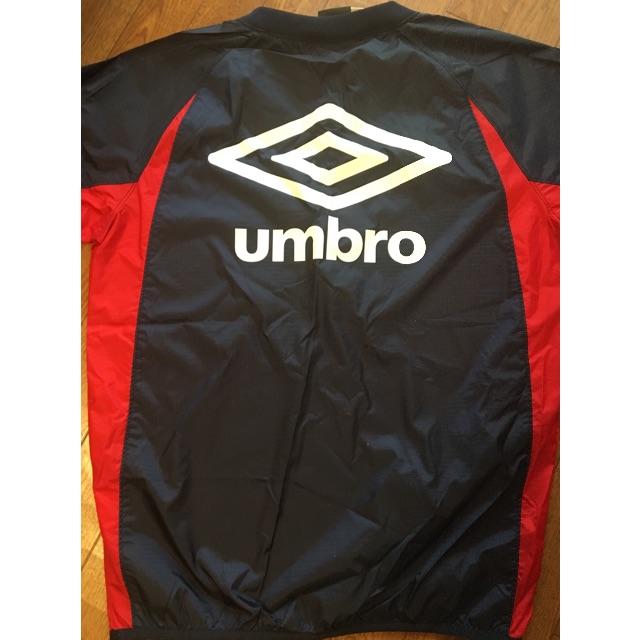 UMBRO(アンブロ)のウィンドブレーカー ピステ スポーツ/アウトドアのサッカー/フットサル(ウェア)の商品写真