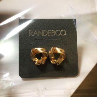 RANDEBOO ピアス ゴールド(ピアス)