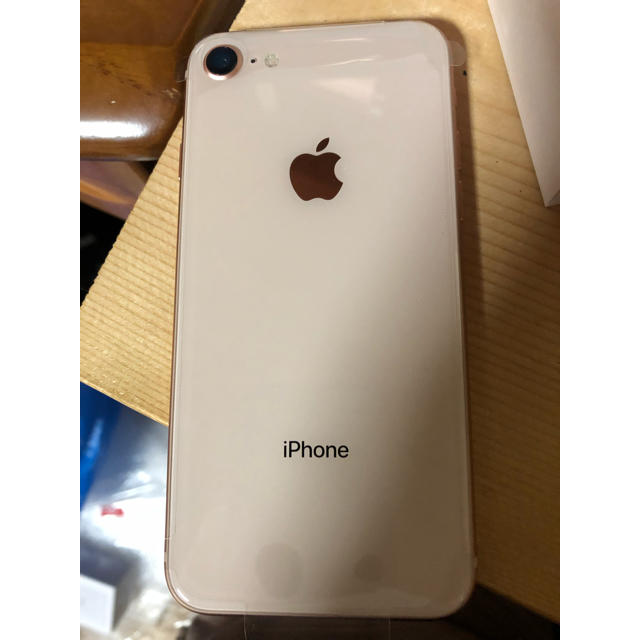 iPhone ゴールド 64 GB au