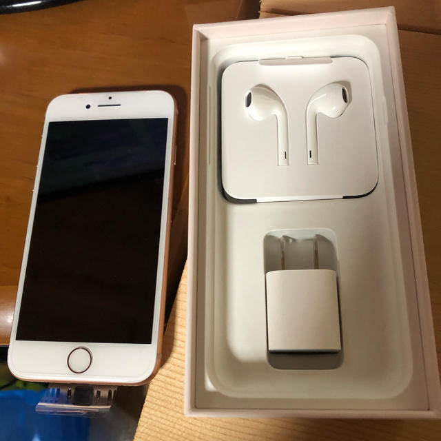 au iPhone8 64GB ゴールド