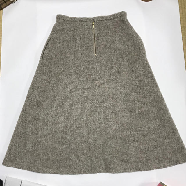 INED(イネド)のSUPERIOR CLOSET INED スカート 15号 レディースのスカート(ロングスカート)の商品写真