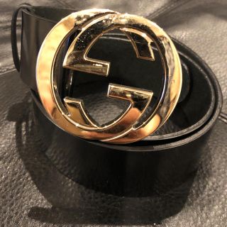 グッチ(Gucci)のGUCCIロゴバックルベルト グッチ黒ブラック ゴールド(ベルト)