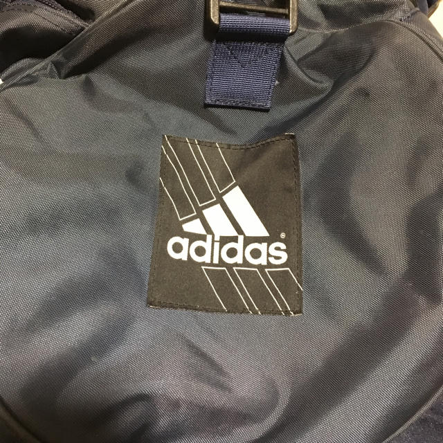 【送料無料】adidasスポーツバッグ メンズのバッグ(ボストンバッグ)の商品写真