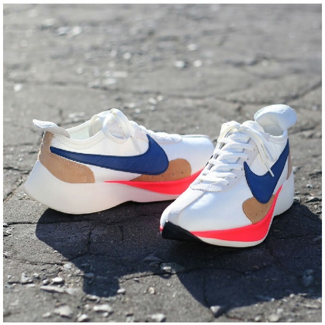 新品未使用28.5cm NIKE MOON RACER QS