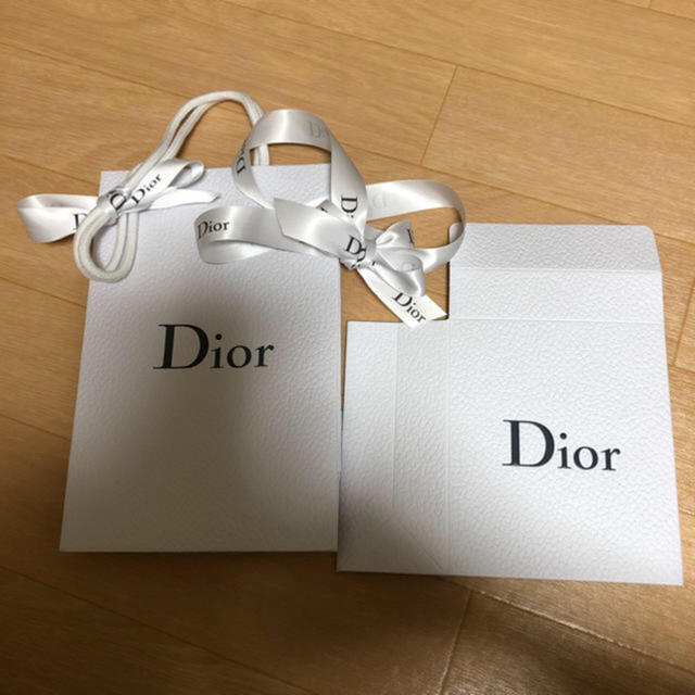 Dior(ディオール)のDior ラッピング インテリア/住まい/日用品のオフィス用品(ラッピング/包装)の商品写真