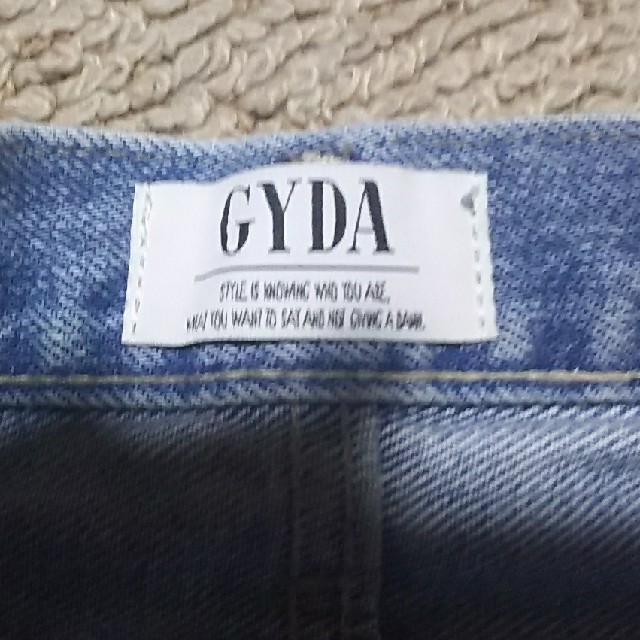 GYDA(ジェイダ)のデニムスカート レディースのスカート(ひざ丈スカート)の商品写真