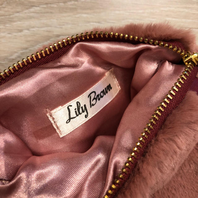 Lily Brown(リリーブラウン)の⚠️タイムセール⚠️新品❤️レア❤️リリーブラウン ファー ショルダー バッグ レディースのバッグ(ショルダーバッグ)の商品写真