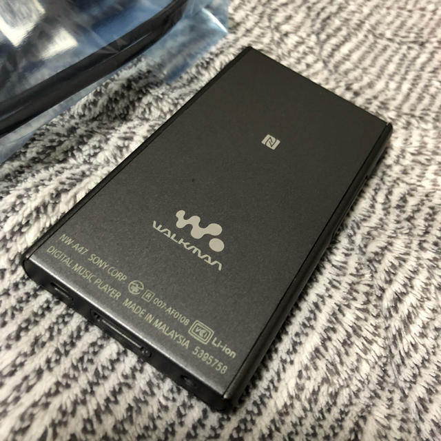 WALKMAN(ウォークマン)のSONY WALKMAN スマホ/家電/カメラのオーディオ機器(ポータブルプレーヤー)の商品写真