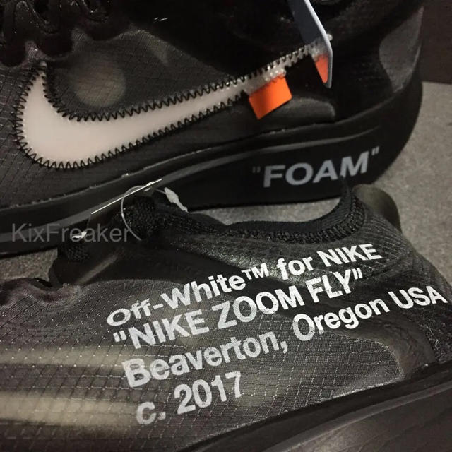 NIKE(ナイキ)の黒タグ 27.5 NIKE OFF WHITE ZOOM FLY オフホワイト メンズの靴/シューズ(スニーカー)の商品写真