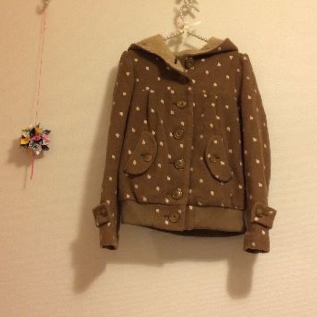 franche lippee(フランシュリッペ)のフランシュリッペ☆リンゴドット☆ショートコート☆りんご林檎 レディースのジャケット/アウター(ブルゾン)の商品写真