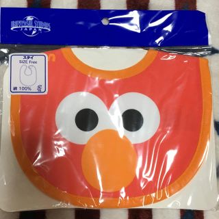 セサミストリート(SESAME STREET)のエルモ スタイ 新品未開封！USJ セサミストリート(ベビースタイ/よだれかけ)