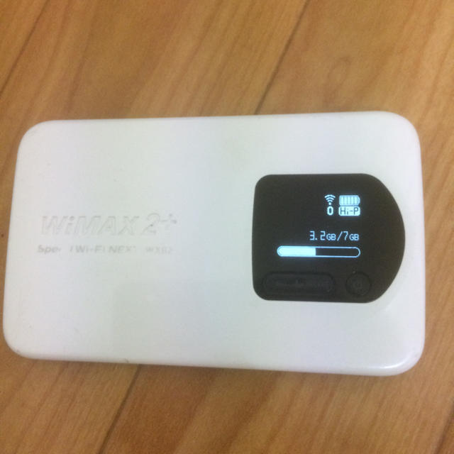 NEC(エヌイーシー)のWiMAX2＋ルーターです。 スマホ/家電/カメラのスマートフォン/携帯電話(その他)の商品写真