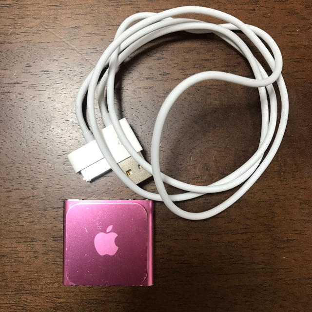 Apple(アップル)のipodnano＊第6世代 スマホ/家電/カメラのオーディオ機器(ポータブルプレーヤー)の商品写真