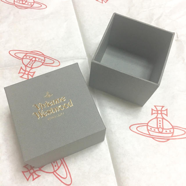 Vivienne Westwood(ヴィヴィアンウエストウッド)の未使用品 ヴィヴィアン  ウエストウッド  アクセサリーBOX インテリア/住まい/日用品のインテリア小物(小物入れ)の商品写真