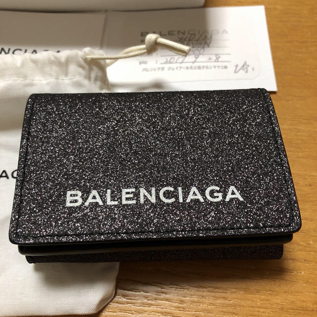 Balenciaga(バレンシアガ)のバレンシアガペーパーミニ財布 レディースのファッション小物(財布)の商品写真